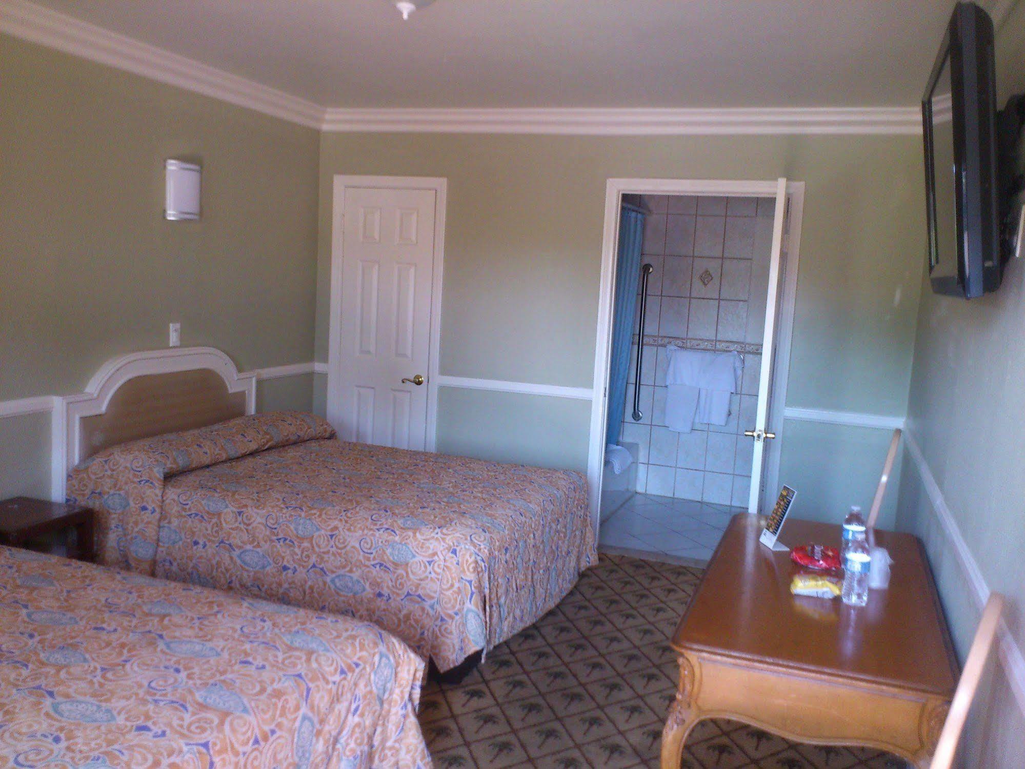 Santa Ana Travel Inn Eksteriør billede